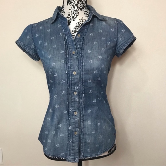 Tommy Hilfiger Tops - Tommy Hilfiger Woman’s Casual Tees Jeans ALSU00249